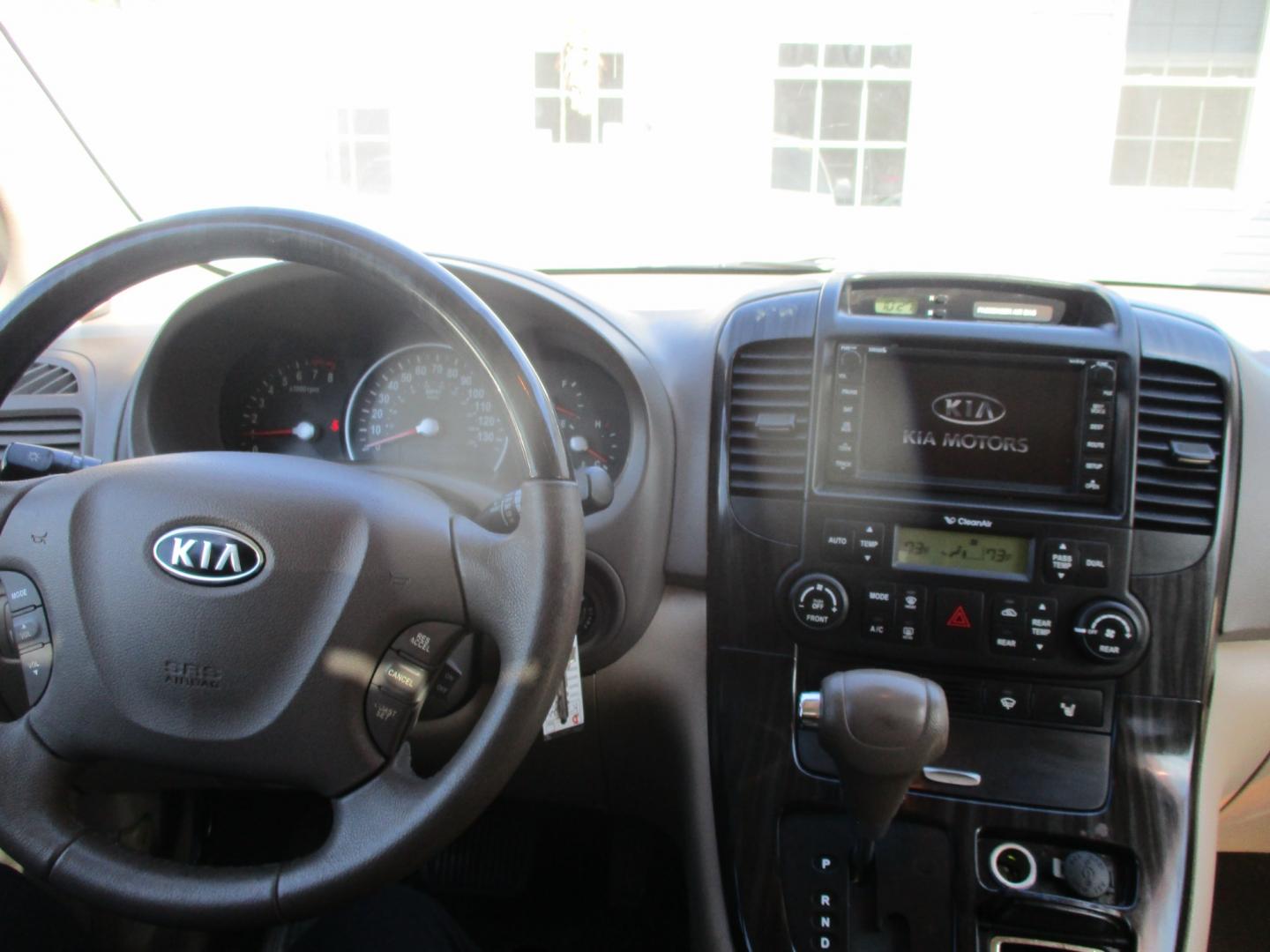 2012 WHITE Kia Sedona (KNDMH4C75C6) with an 3.8L L4 DOHC 24V engine, AUTOMATIC transmission, located at 540a Delsea Drive, Sewell, NJ, 08080, (856) 589-6888, 39.752560, -75.111206 - Photo#15